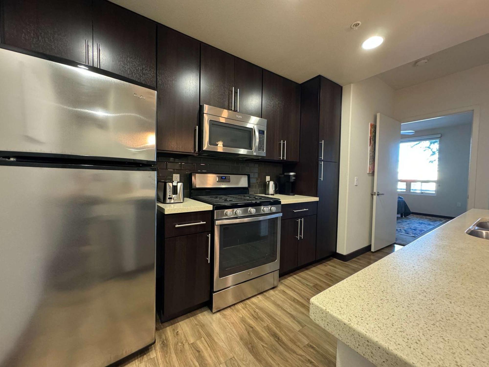 2br Weho Mid Century Lux Apartment